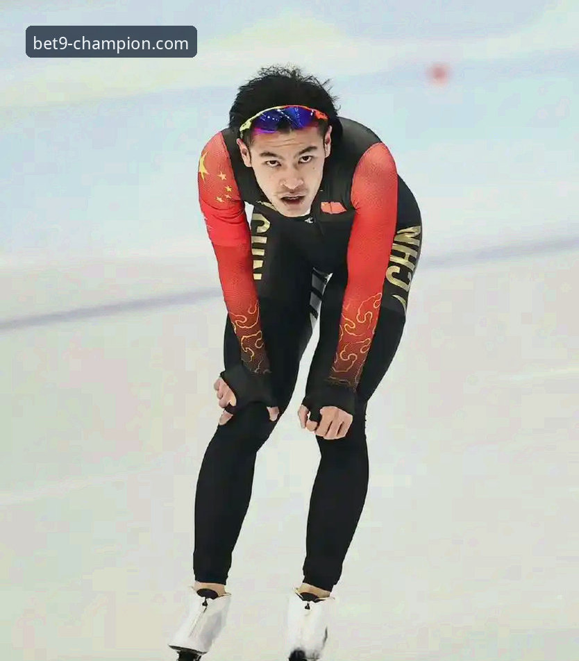 揭秘米兰冬奥会速度滑冰夺金夜：宁忠岩如何上演“后发制人”的极限反超